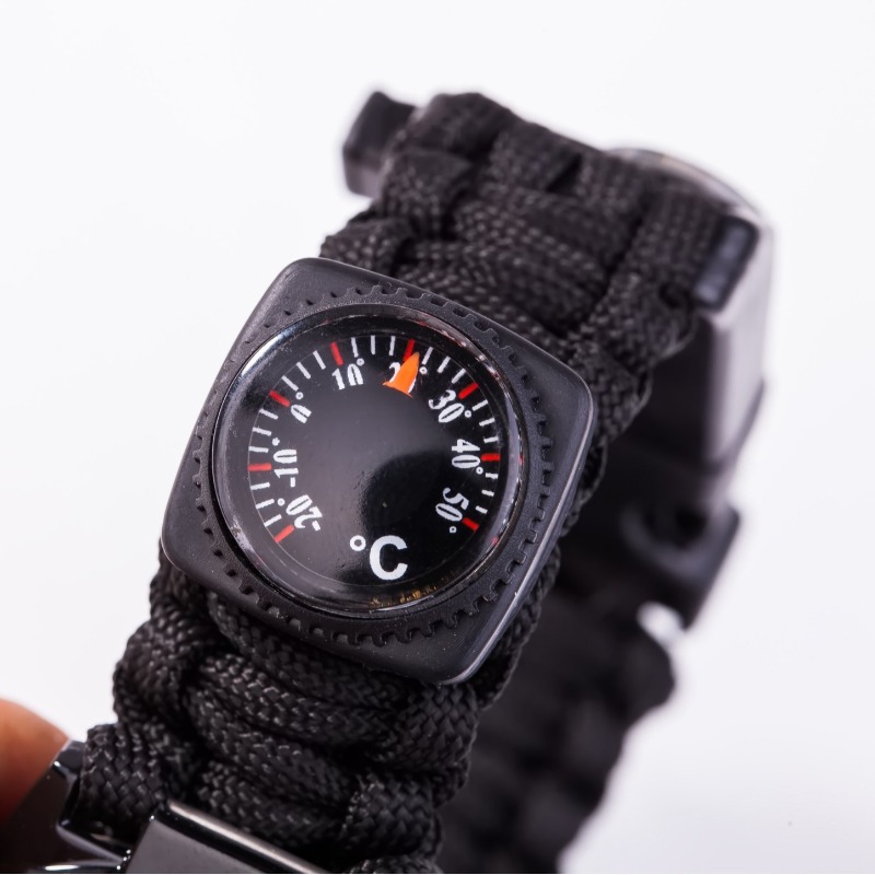 Multifunctional Outdoor Watch  – Outdoor Adventure Kit recenzja i cena